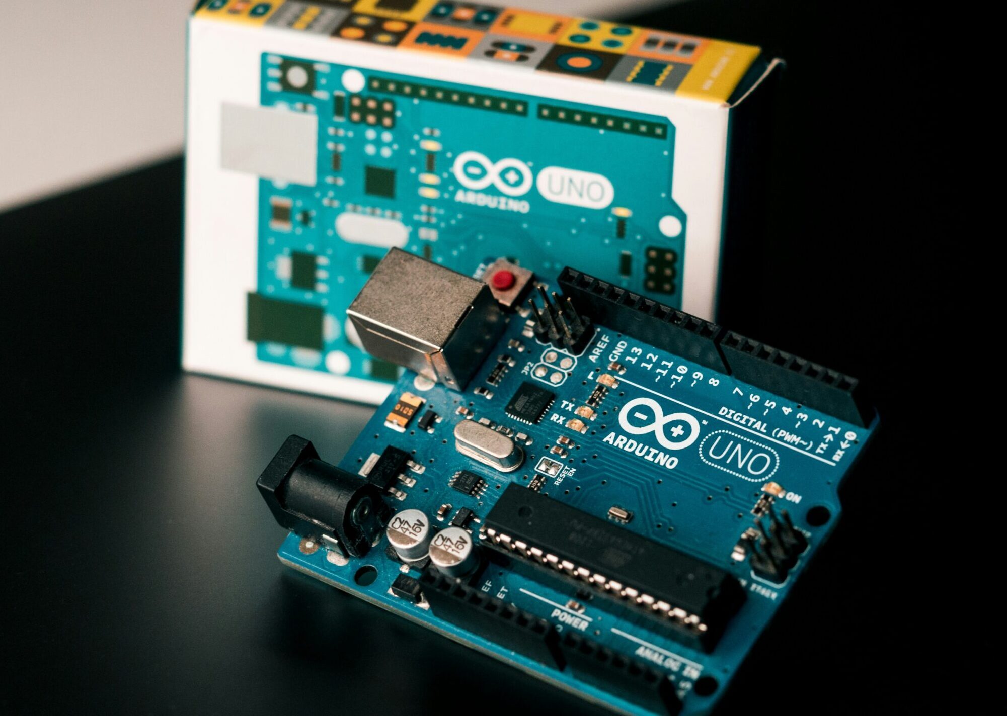 Read more about the article What is Arduino?