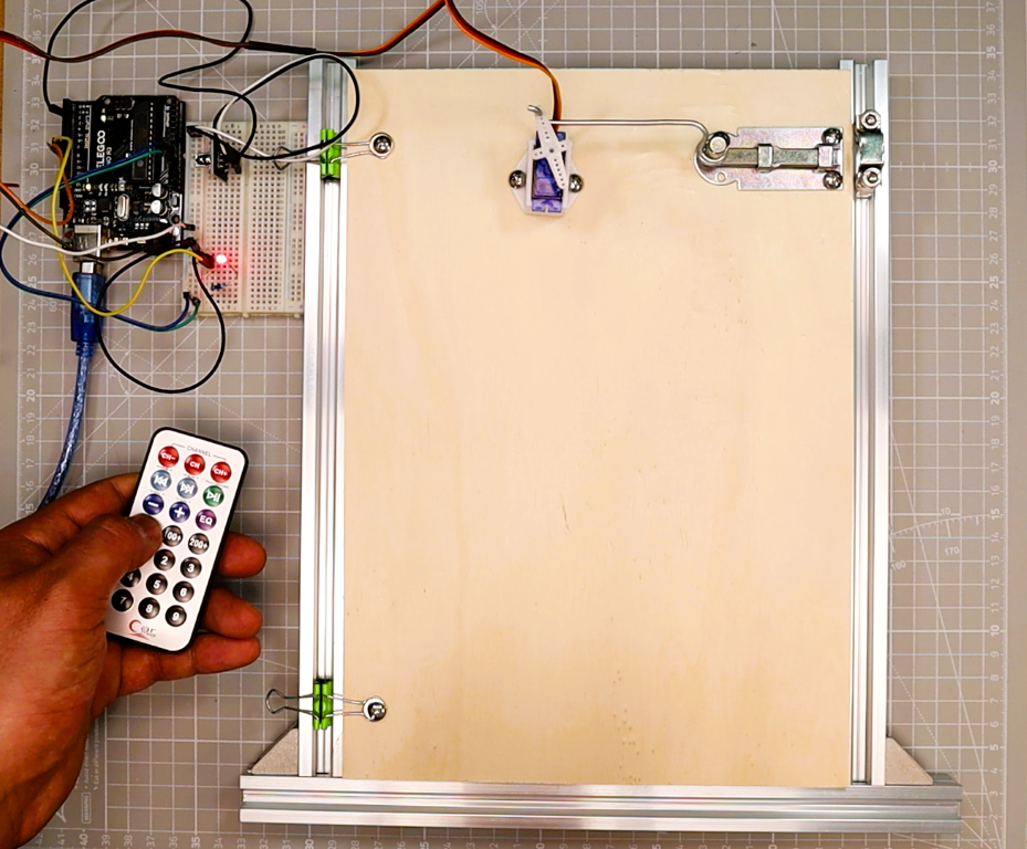 Read more about the article Arduino IR Remote LED: Then Add a Servo Door (DIY Guide)